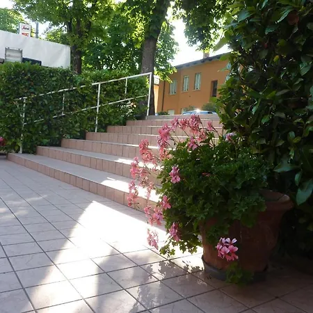 ホテル Al Ponte 3*